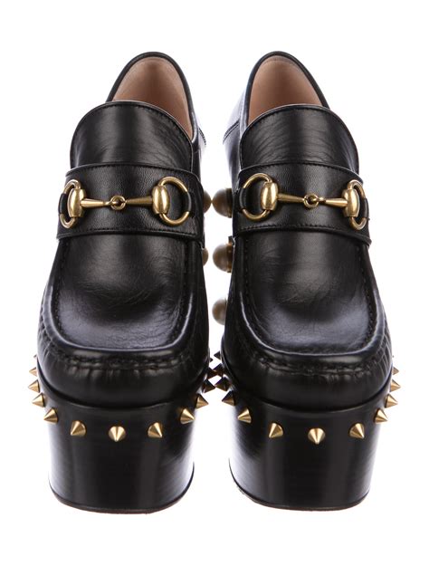 gucci platform loafer.